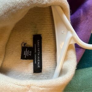 Saks Fifth Avenue Women's Soft Cream Cashmere Turtleneck